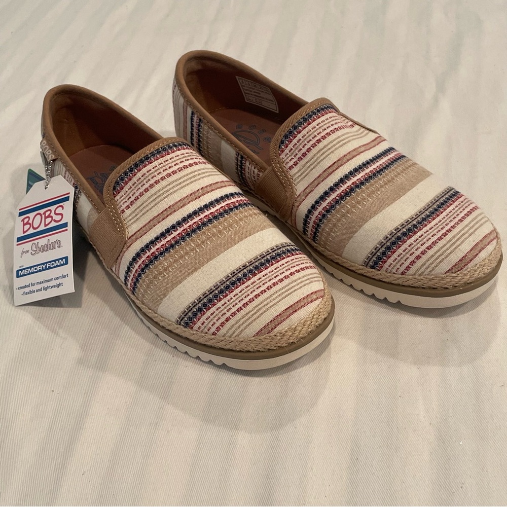 Skechers Bob's Flats Loafers Flexpadrille Womens Shoes Size 6 NWT